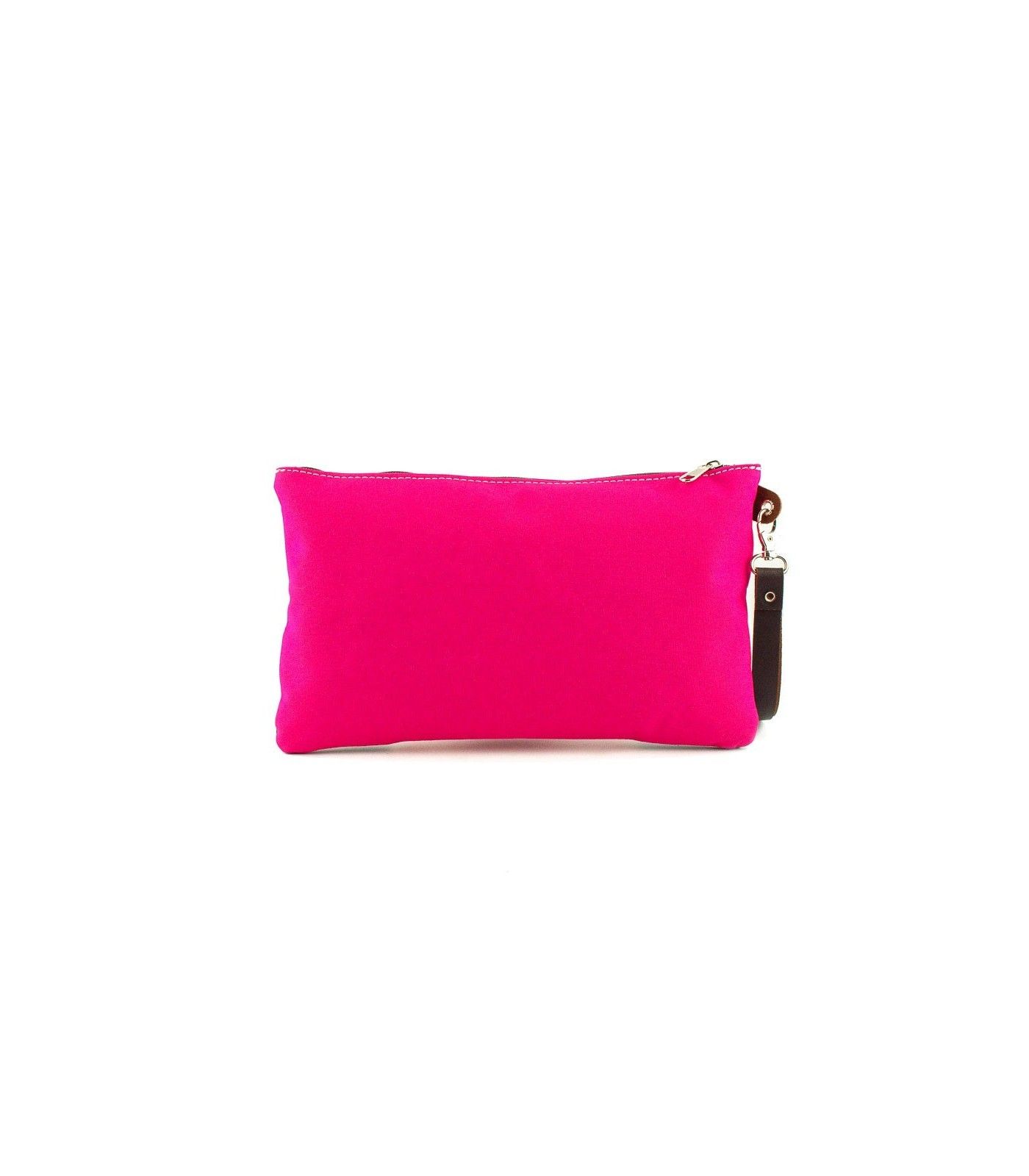 Bolso de mano de tela con adornos en piel.