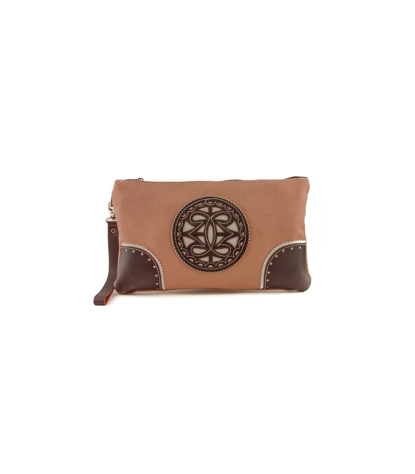 Bolso de mano de tela con adornos en piel.