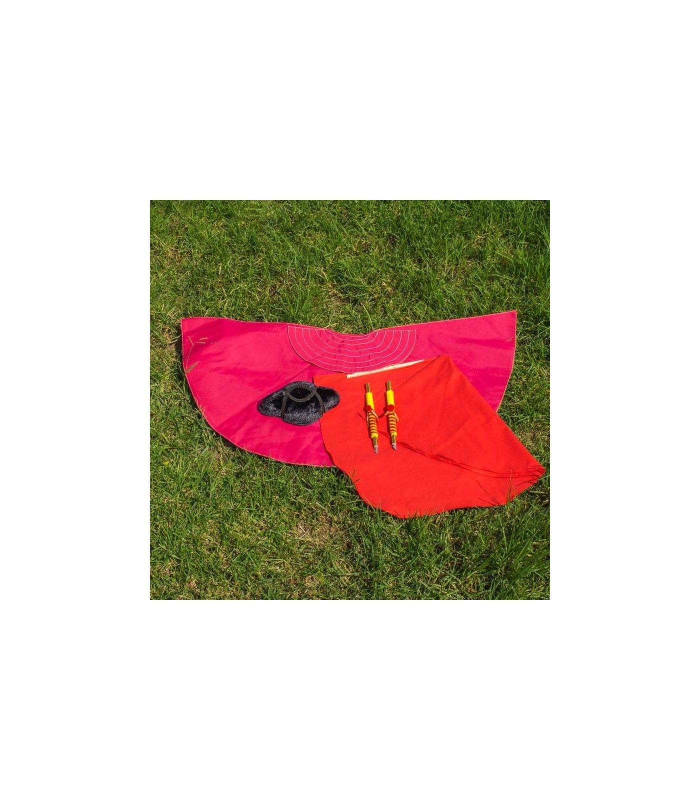 Pack capote, muleta y banderillas para niño.