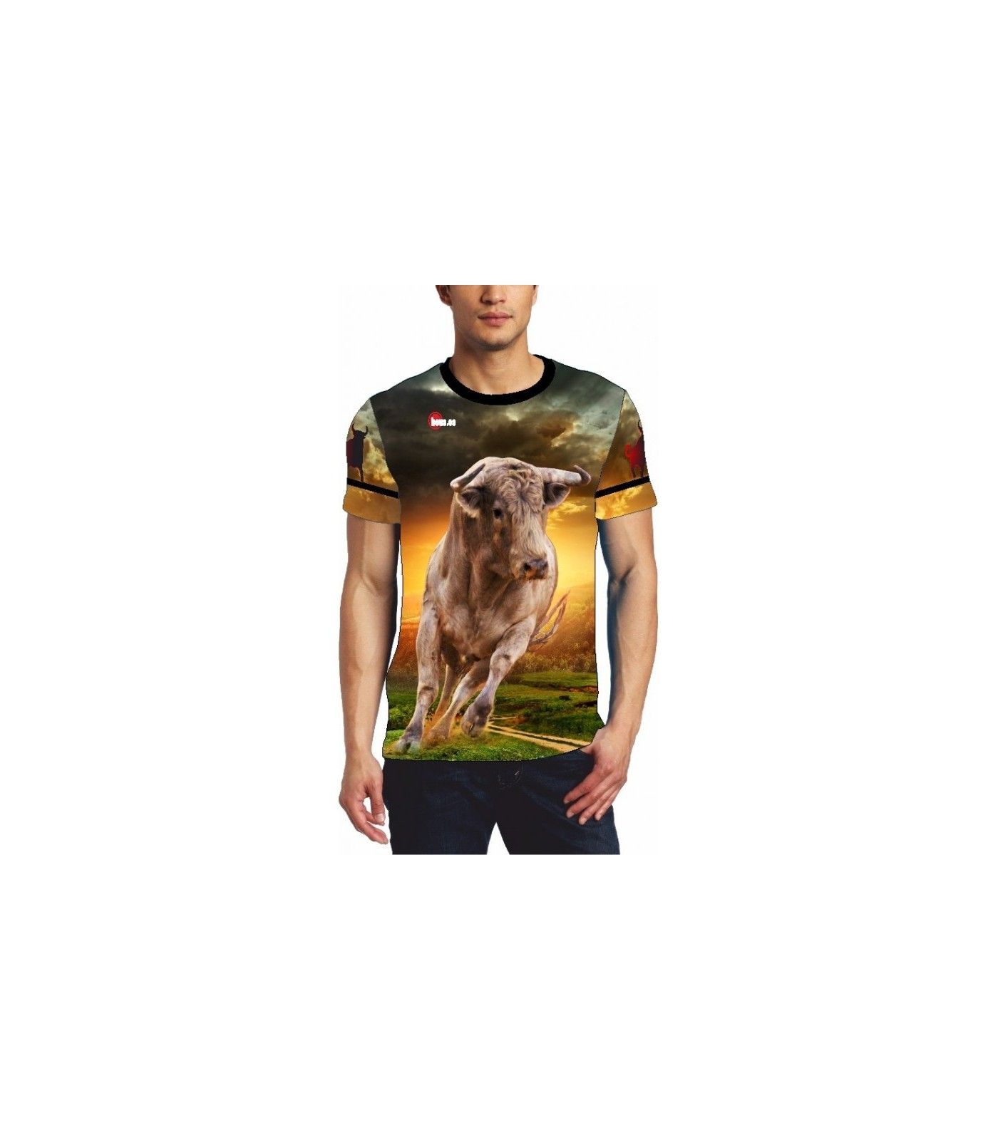 Camiseta taurina con toro cárdeno en el campo  - 1
