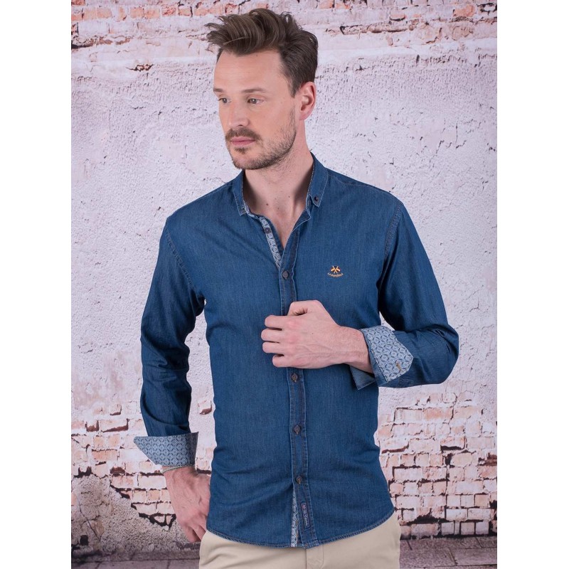 Camisa de hombre azul marca La Española