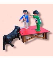 I'm a bullfighter toy for locking up